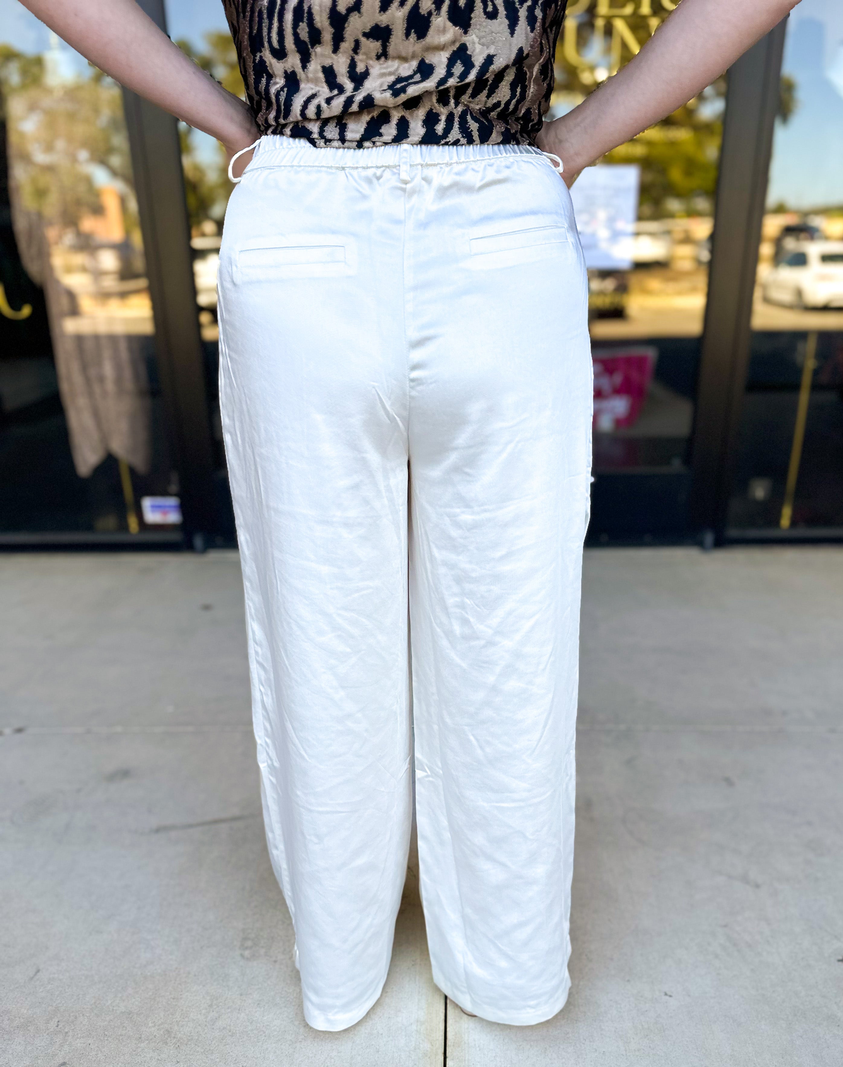 Chic Stain Trouser Pant - Cream-400 Pants-SKIES ARE BLUE-July & June Women's Fashion Boutique Located in San Antonio, Texas