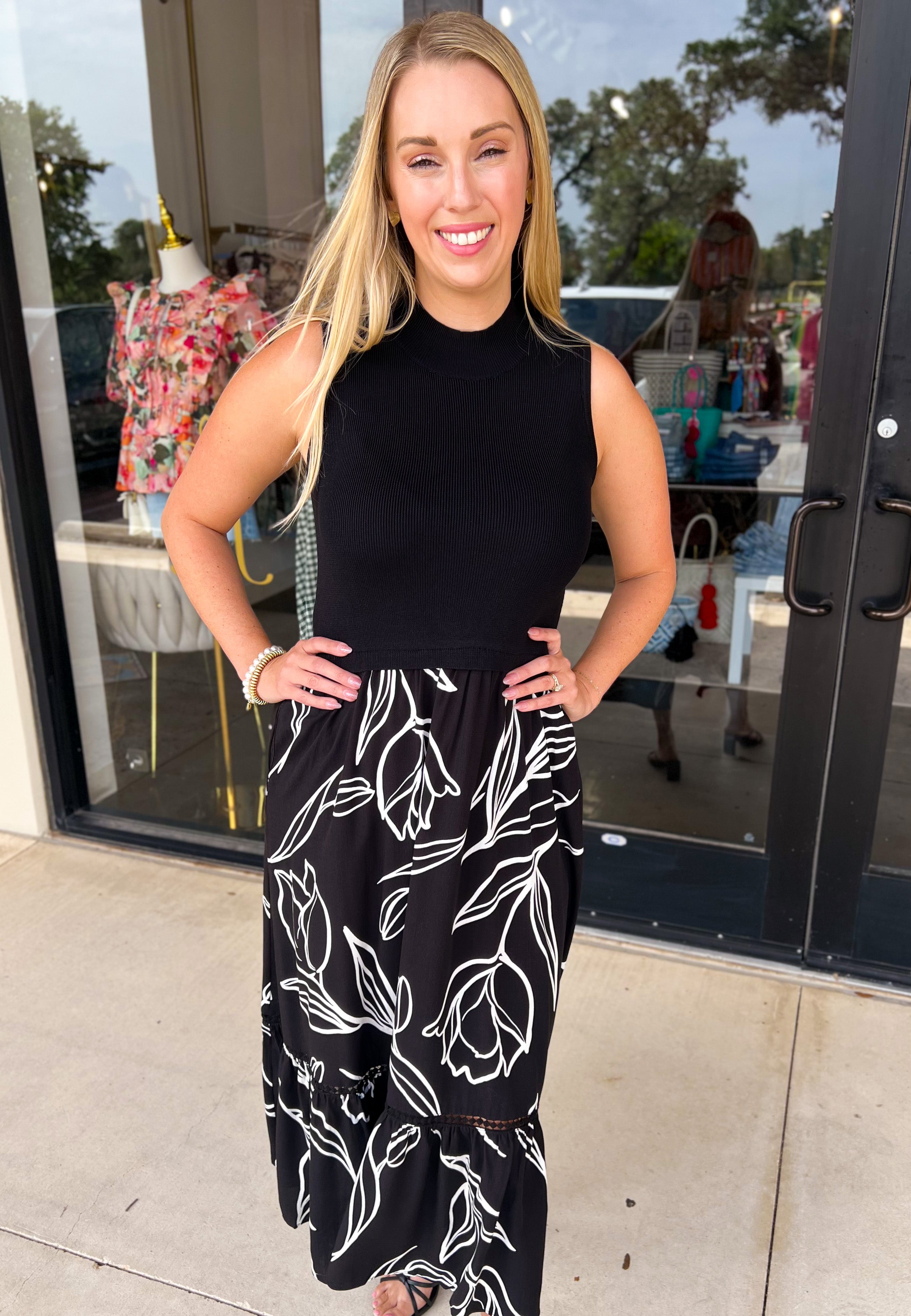 Black & White Abstract Floral Midi Dress-500 Midi-SKIES ARE BLUE-July & June Women's Fashion Boutique Located in San Antonio, Texas
