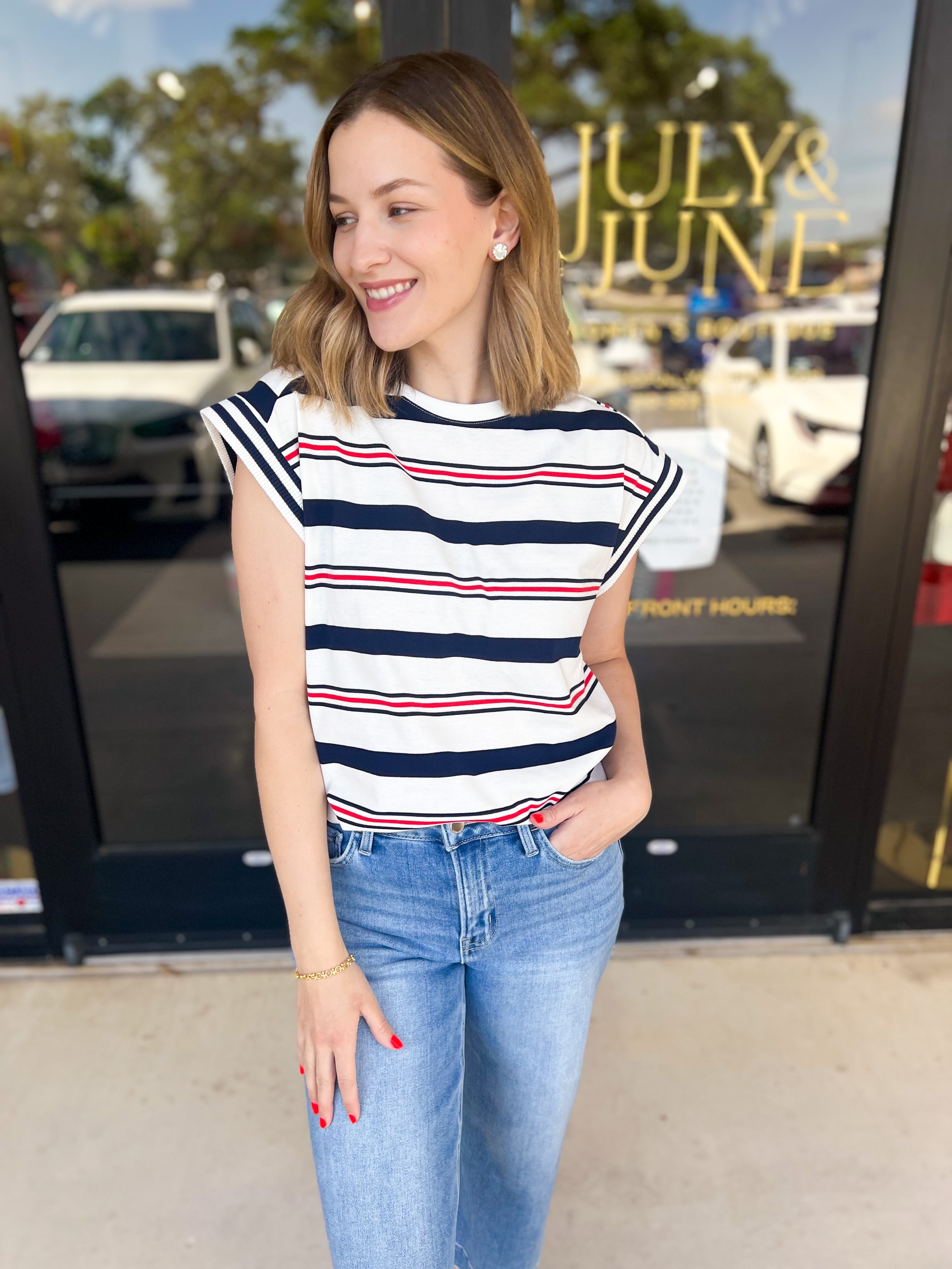 Navy & Red Casual Tee-210 Casual Blouses-FLYING TOMATO-July & June Women's Fashion Boutique Located in San Antonio, Texas