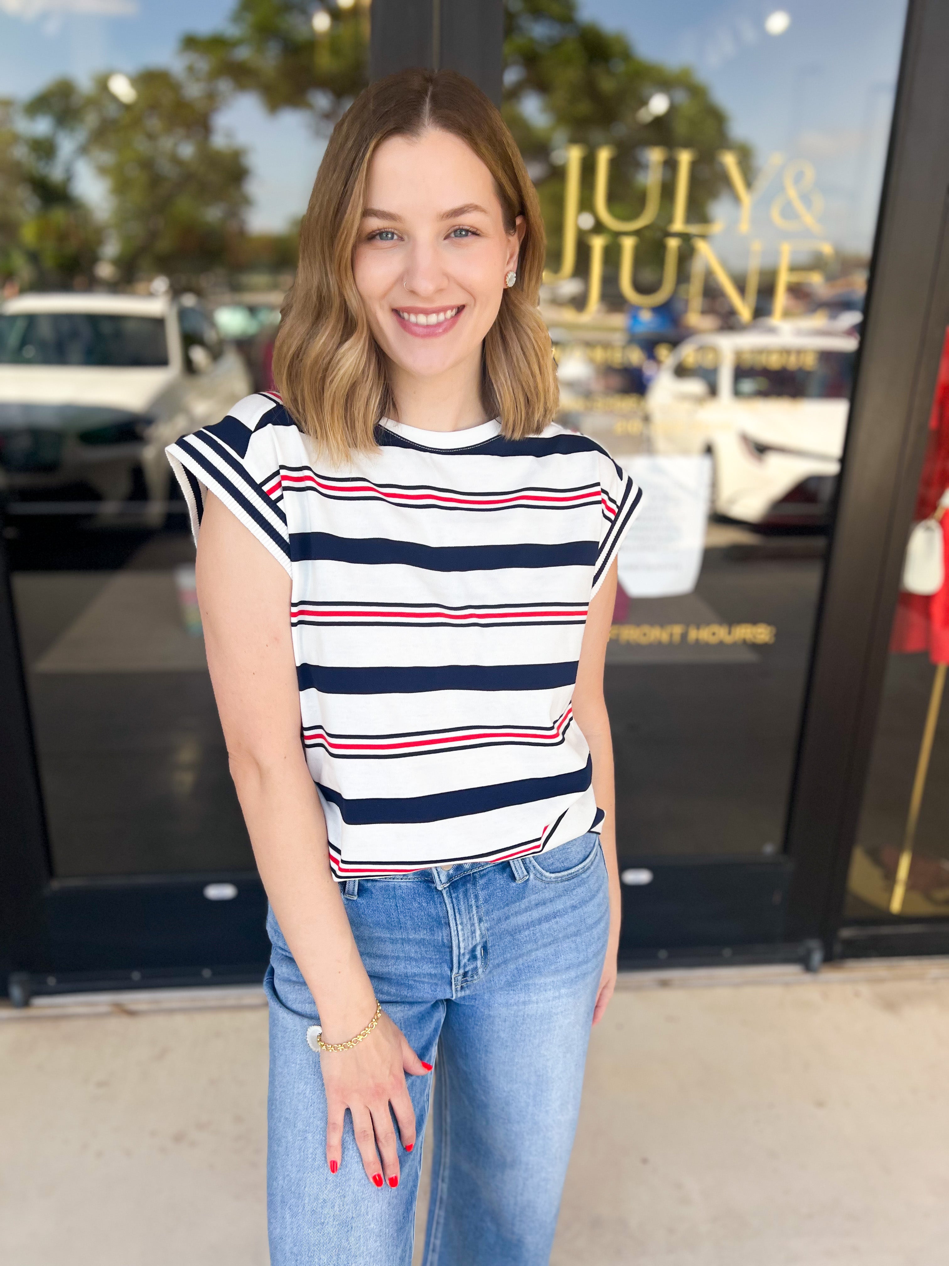 Navy & Red Casual Tee-210 Casual Blouses-FLYING TOMATO-July & June Women's Fashion Boutique Located in San Antonio, Texas