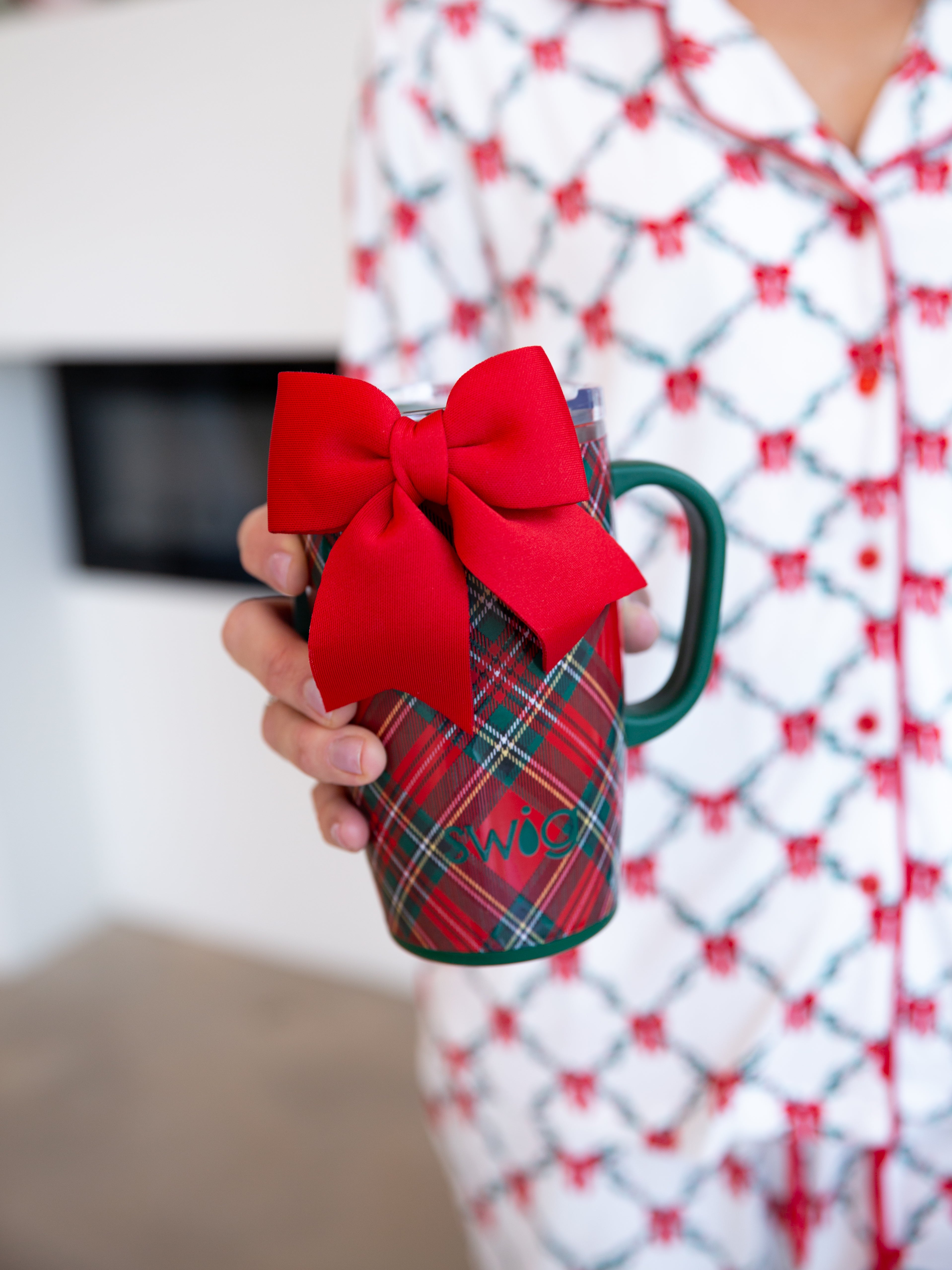 SWIG - Christmas Plaid Travel Mug 18oz-140 Gifts + Home-SWIG-July & June Women's Fashion Boutique Located in San Antonio, Texas