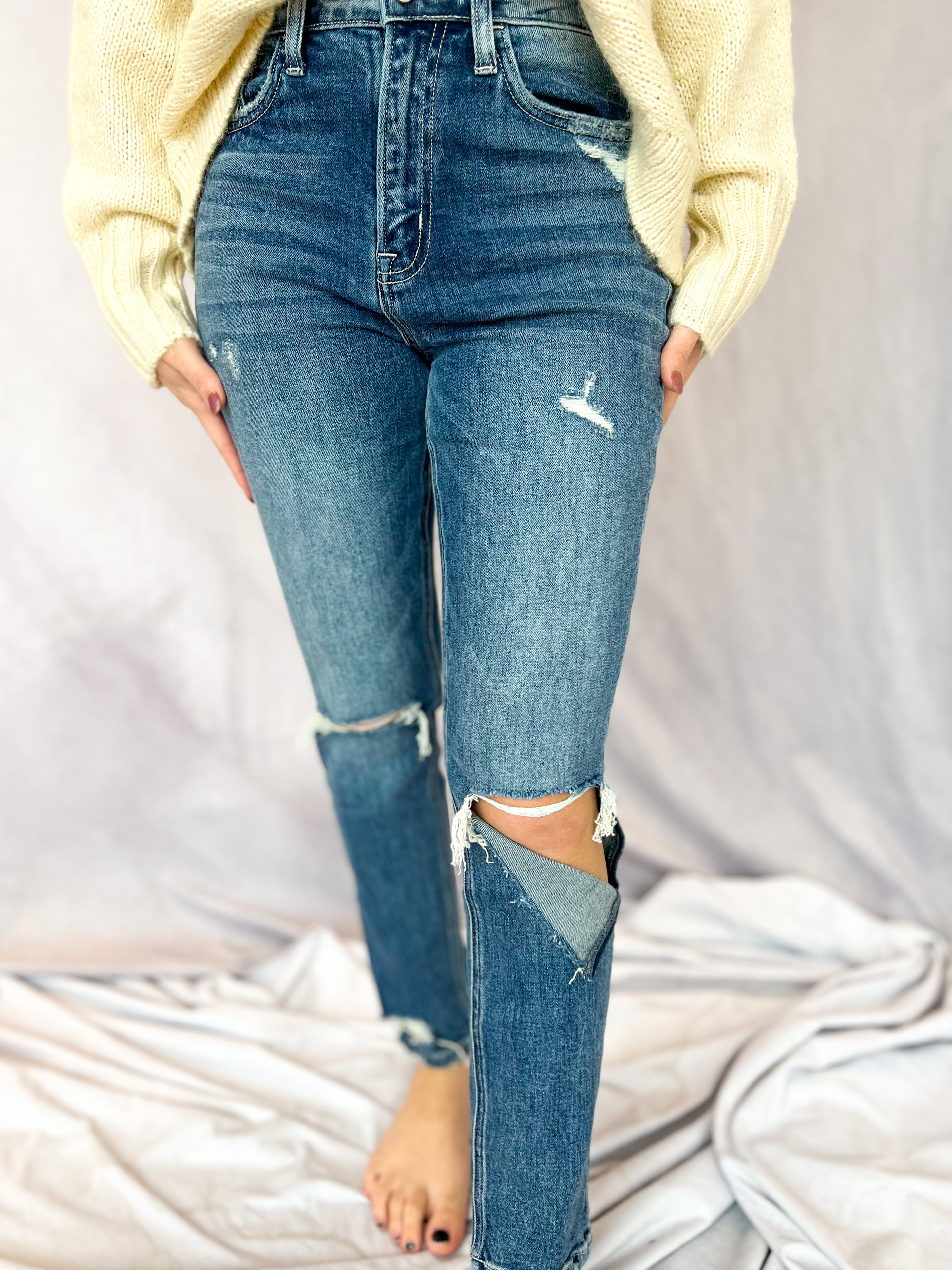 Vervet Folded Distressed Knee Stretch Mom Jeans-400 Pants-VEVERT BY FLYING MONKEY-July & June Women's Boutique, Located in San Antonio, Texas